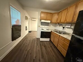 27 Cloverland Ct in Pensacola, FL - Building Photo - Building Photo