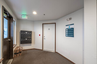 TAS Investments in Seattle, WA - Building Photo - Lobby