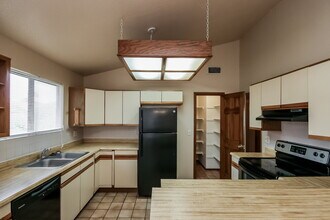 1226 W Seashore Dr in Gilbert, AZ - Building Photo - Building Photo