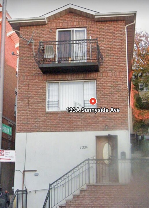 133A Sunnyside Ave in Brooklyn, NY - Building Photo