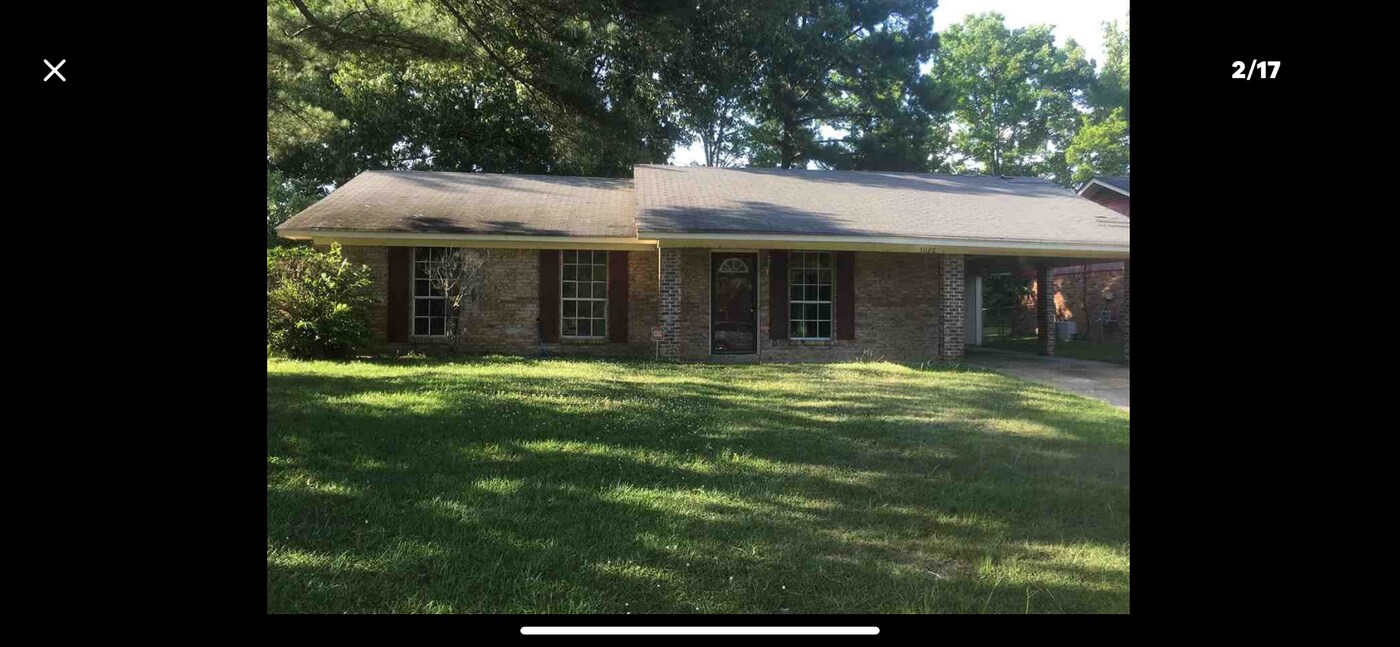 5026 Oak Creek Dr in Jackson, MS - Building Photo