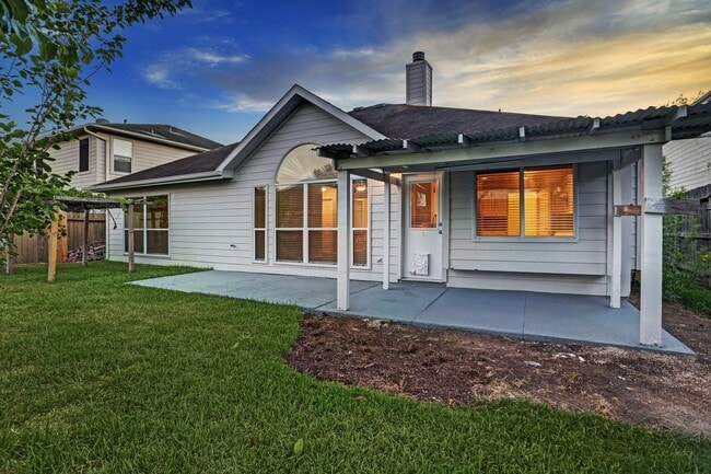 3806 Flatwood Dr in Katy, TX - Building Photo - Building Photo