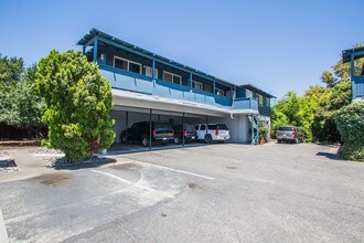 186-192 Selwyn Dr in Milpitas, CA - Building Photo - Building Photo