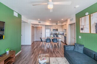 9600 W Georgia Ave, Unit SI ID1374248P in Glendale, AZ - Foto de edificio - Building Photo