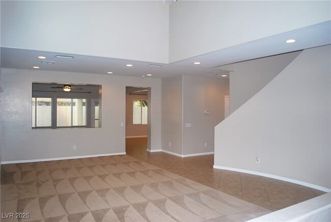 property at 6809 Palmetto Pines Ct