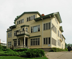 Hollister Baker Mansion Apartments