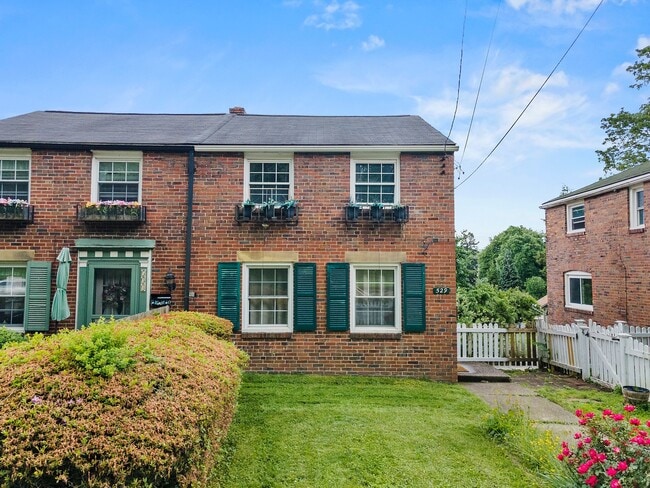 property at 529 Beaver St