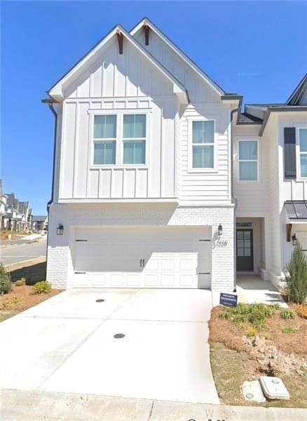 property at 1220 Walden Xing