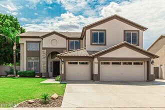 7033 W Honeysuckle Dr in Peoria, AZ - Building Photo - Building Photo