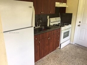 1122 NW 24th Ct in Miami, FL - Building Photo - Building Photo