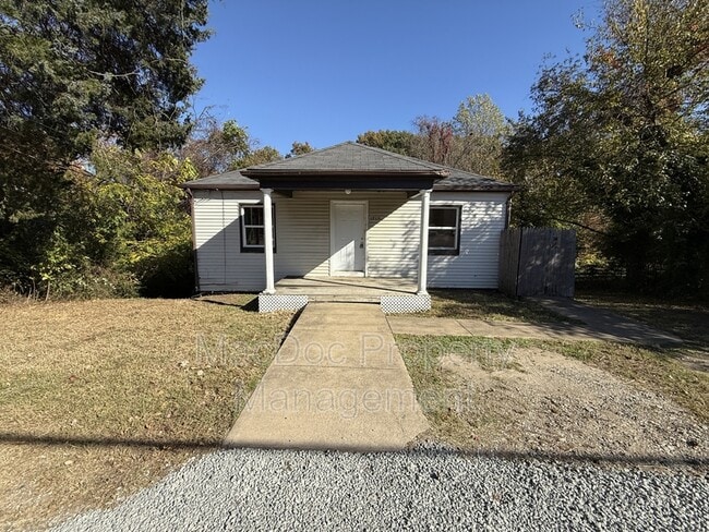 property at 1719 Lafayette Blvd