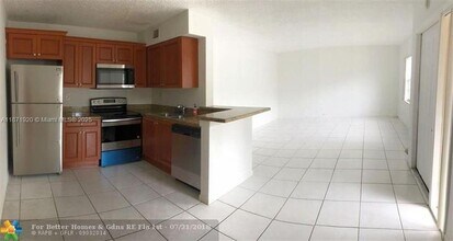 11449 NW 42nd St in Coral Springs, FL - Building Photo - Building Photo