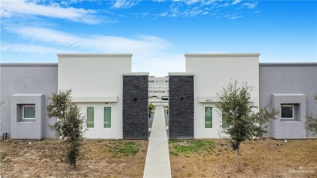 property at 8 Fuerte Ave