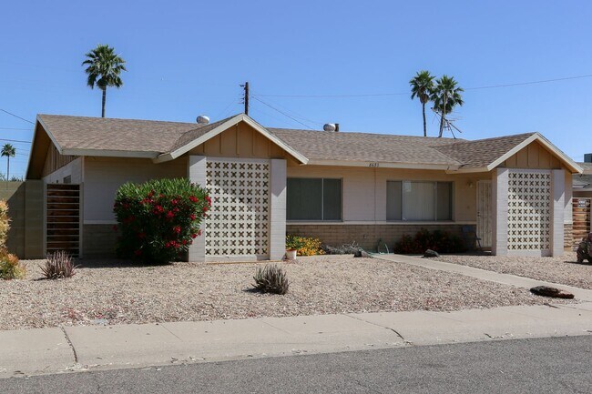 8632 E Coronado Rd-Unit -A in Scottsdale, AZ - Building Photo - Building Photo