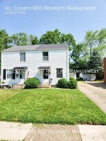 21791 S Lake Shore in Euclid, OH - Building Photo