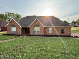 1324 Biloxi St in Hernando, MS - Building Photo