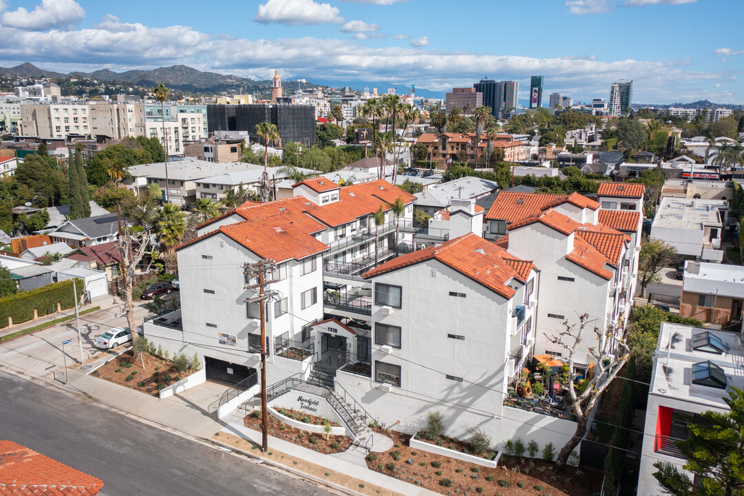 Mansfield Terrace Apartments in Los Angeles, CA - Foto de edificio