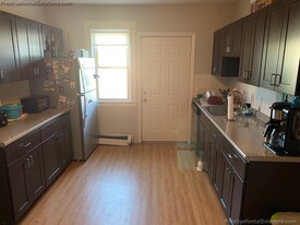 92 Nichols Ave, Unit A in Watertown, MA - Building Photo