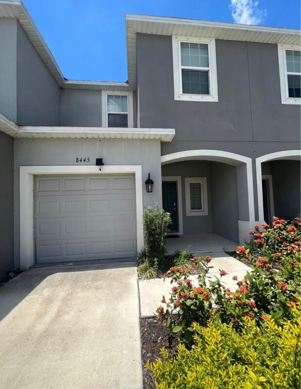 8445 Lunar Skye St in Sarasota, FL - Building Photo - Building Photo