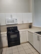 1662 SE 27th Dr in Homestead, FL - Building Photo - Building Photo