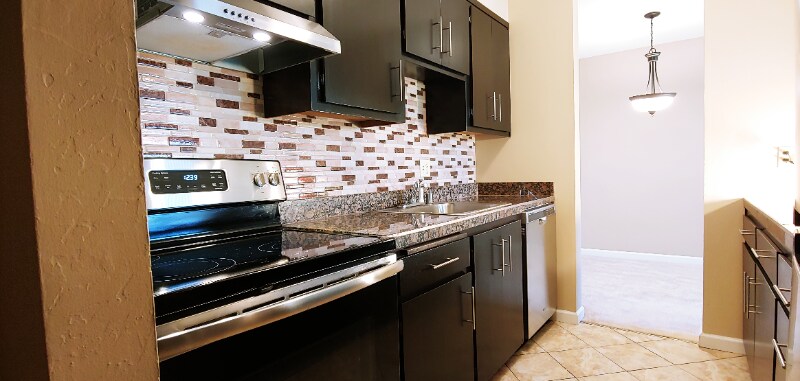 555 Jean St in Oakland, CA - Building Photo