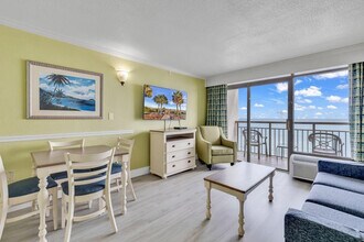 3000 N Ocean Blvd in Myrtle Beach, SC - Foto de edificio - Building Photo