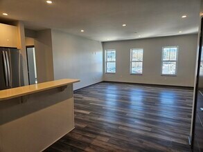 145 Newbury Ave in Quincy, MA - Building Photo - Building Photo