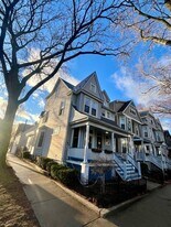 3700 N Hermitage Ave in Chicago, IL - Building Photo