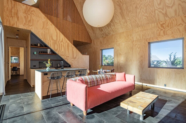 4 Pandion Rd in Shelter Island, NY - Building Photo - Building Photo