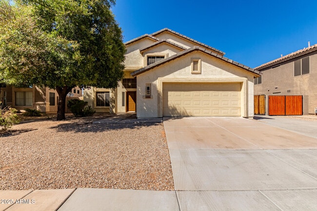 property at 2302 E Torrey Pines Pl