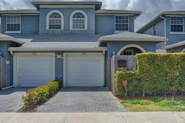 1135 NE 3rd Ave in Fort Lauderdale, FL - Building Photo - Building Photo