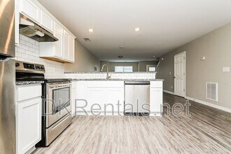 402 Whippet St in Union City, GA - Building Photo - Building Photo