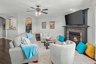 30 Rutland Dr in Bella Vista, AR - Building Photo