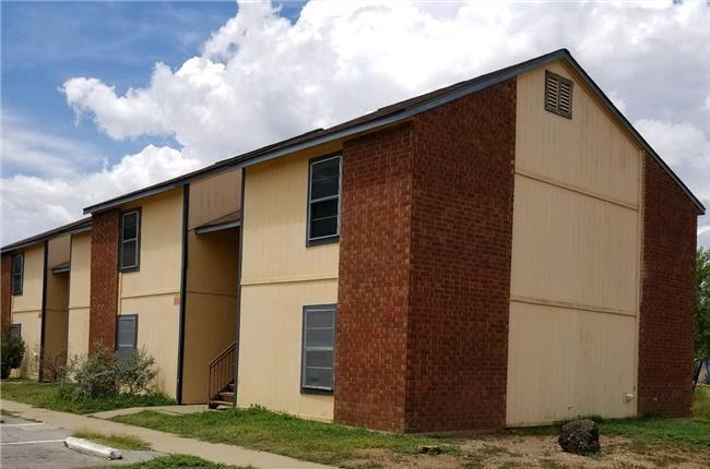 Alpine Mountainview in Alpine, TX - Building Photo