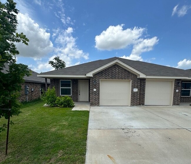 property at 1018 A Zora Dr