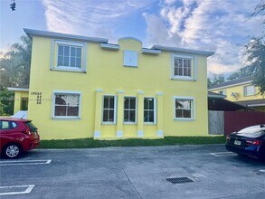 19550 SW 103rd Ct in Cutler Bay, FL - Building Photo - Building Photo