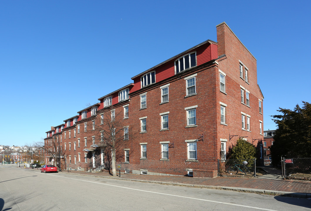 The Rice Hamilton in Manchester, NH - Building Photo