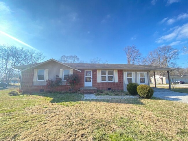 property at 527 Swanee St