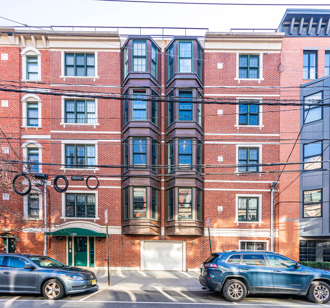 727 Jefferson St in Hoboken, NJ - Building Photo - Building Photo