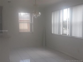 1018 S 29th Ave-Unit -10H in Hollywood, FL - Foto de edificio - Building Photo