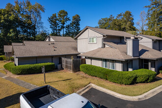 Manning Villas Condominiums in Marietta, GA - Building Photo - Building Photo