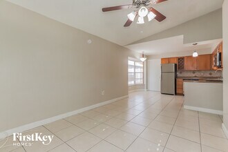 8908 N Hamner Ave in Tampa, FL - Building Photo - Building Photo