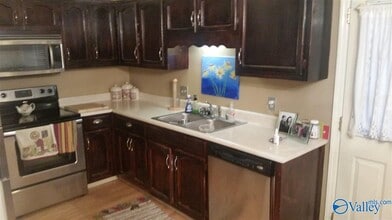 1716 Ward Ave NE in Huntsville, AL - Building Photo - Building Photo