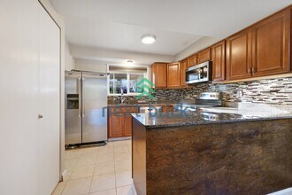 18910 Bothell Everett Hwy in Bothell, WA - Building Photo - Building Photo