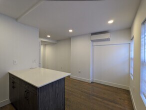 61 Joy St, Unit #3 in Boston, MA - Foto de edificio - Building Photo