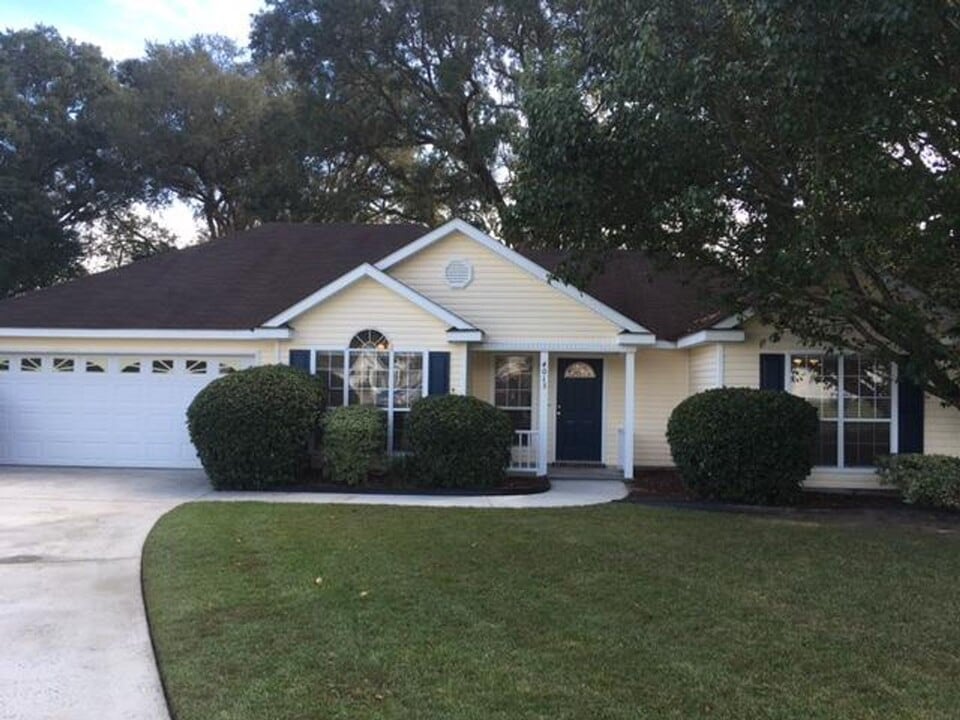 4013 Tack Trail in Valdosta, GA - Building Photo