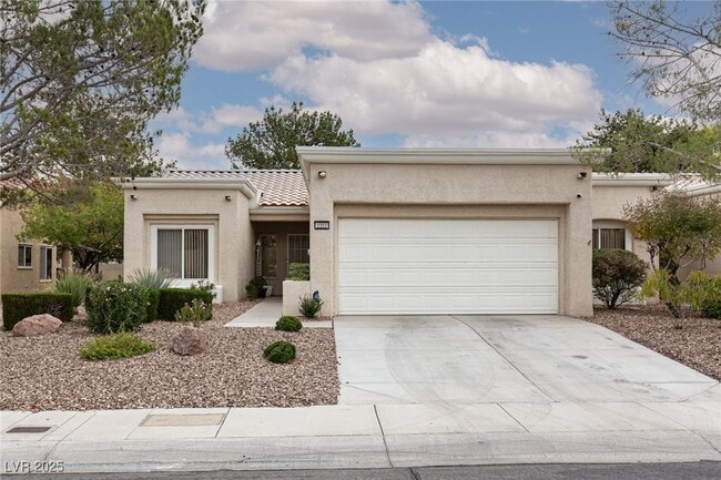 2222 Spring Water Dr in Las Vegas, NV - Building Photo - Building Photo