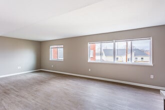 Hubbard Gardens in Indianapolis, IN - Building Photo - Building Photo