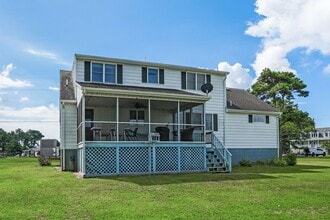 5457 Warren St in Chincoteague, VA - Building Photo - Building Photo