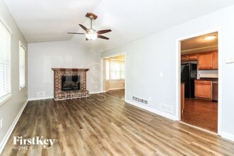1055 Coker Cir NW in Kennesaw, GA - Building Photo - Building Photo